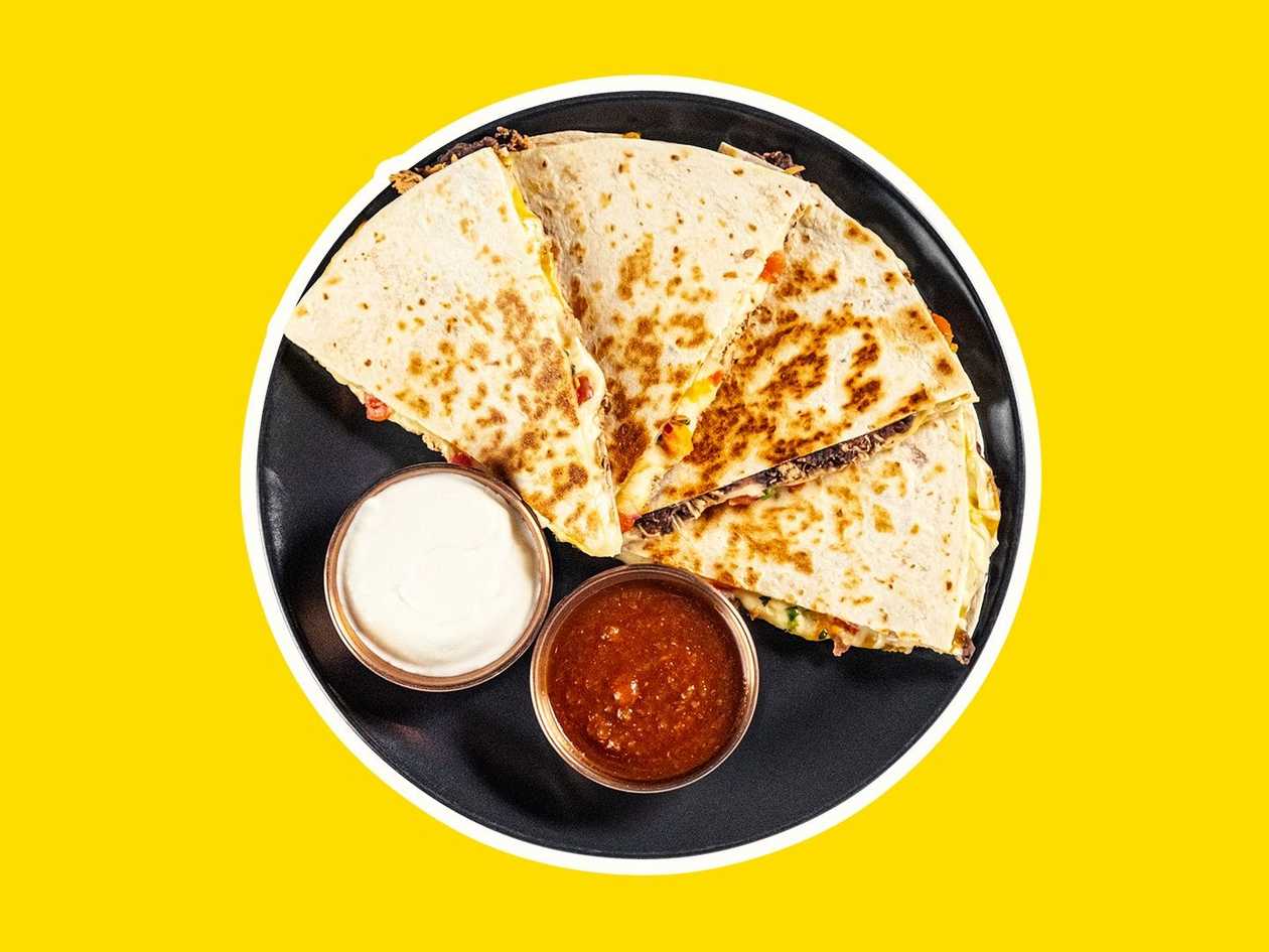 Quesadilla Deluxe - chicken Fajitas
