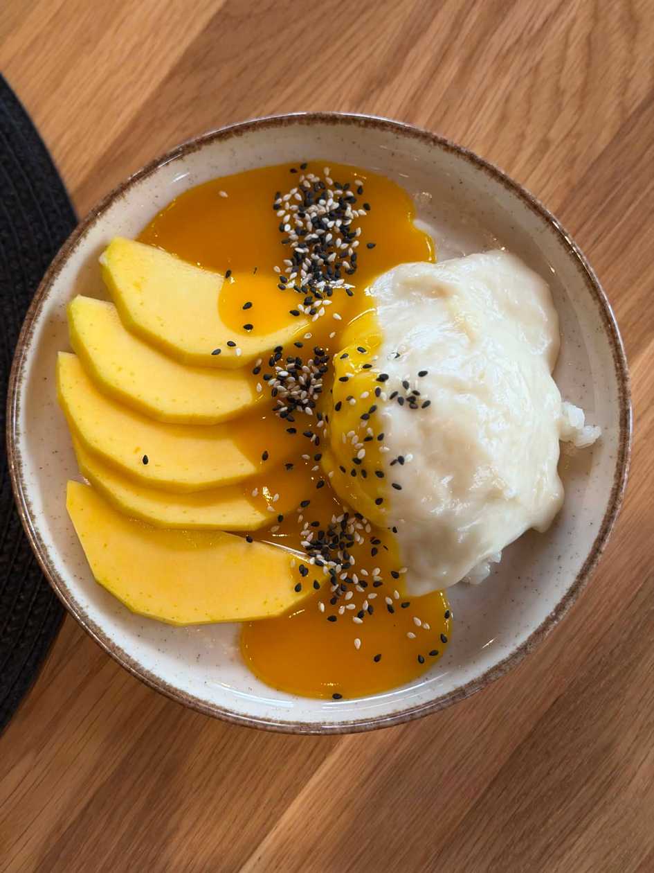 Mango sticky rice