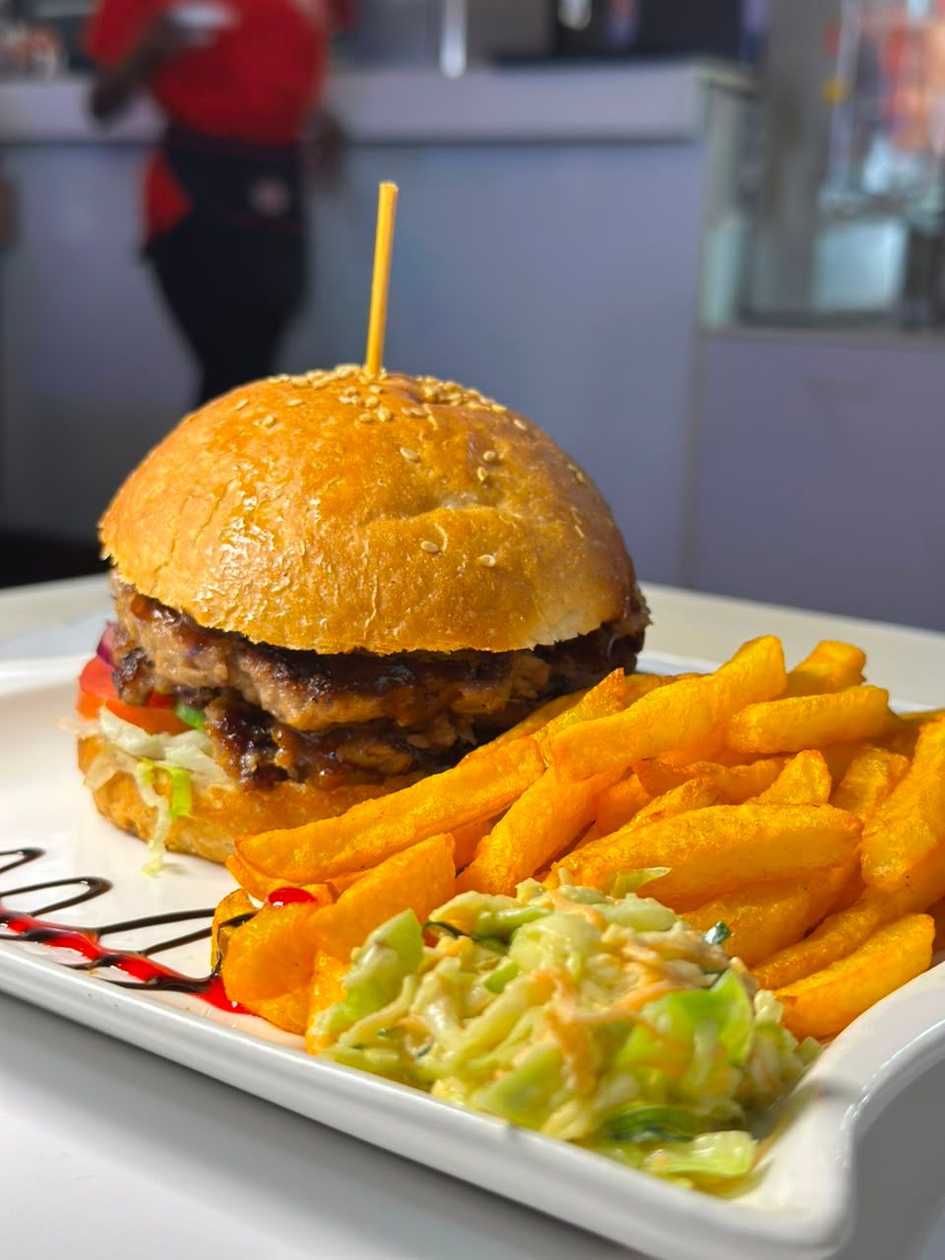 BEEF BURGER