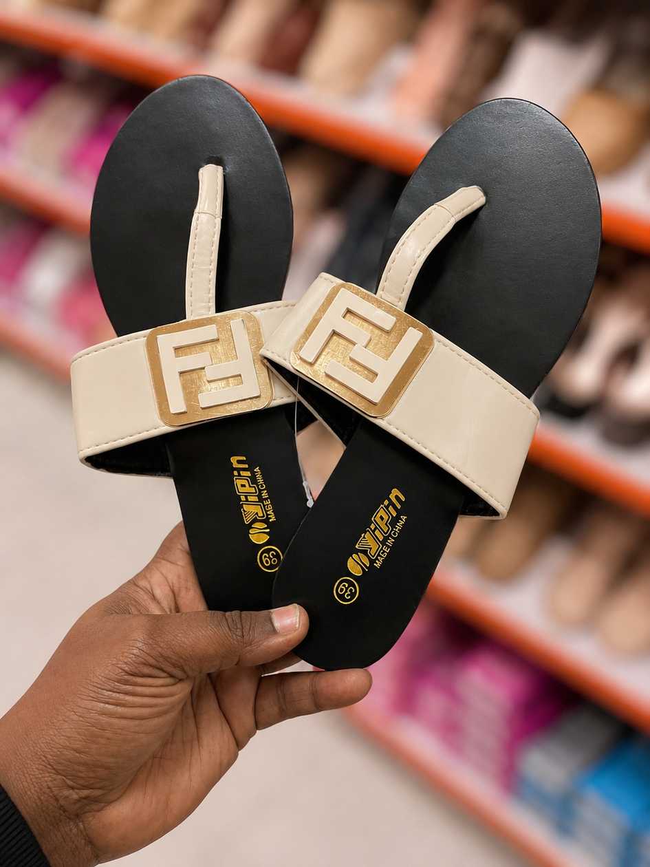 Classic Designer-Inspired Toe Ring Sandals ✨