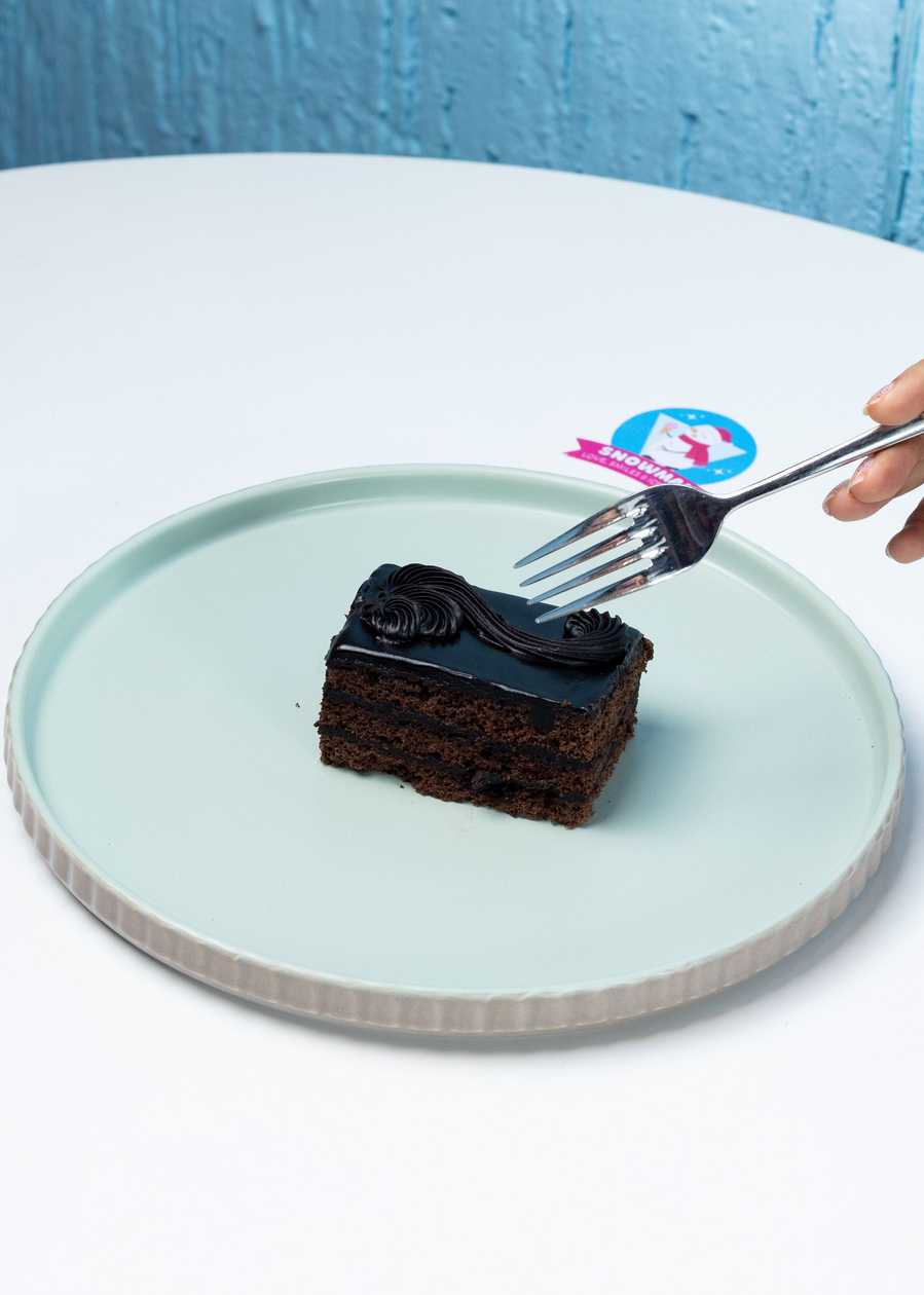 Dark Chocolate Cake