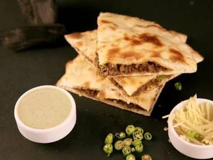 Special keema naan