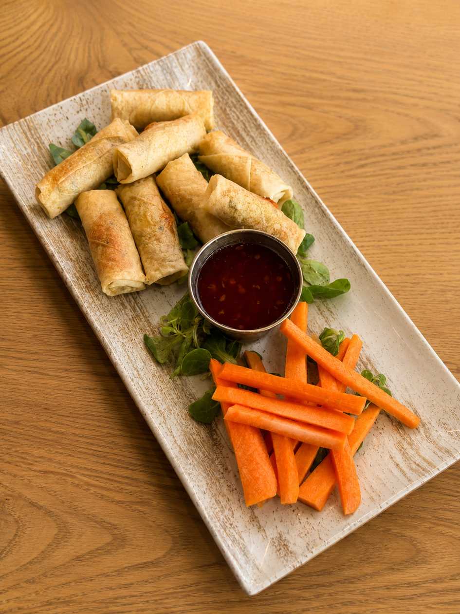 Spring Rolls Cu Legume Si Sos Sweet Chili (300g)