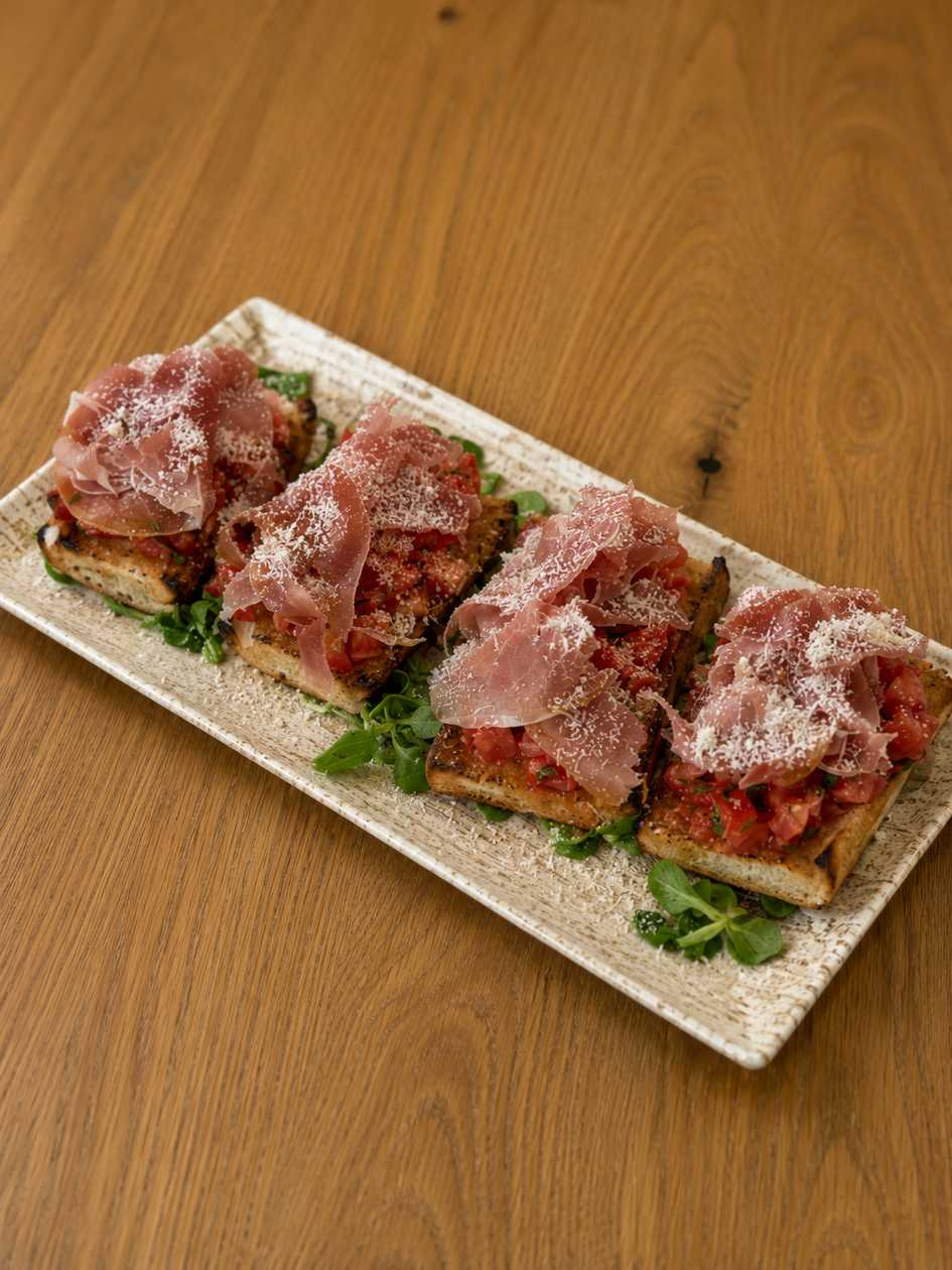 Bruschetta Con Pomodoro Fresco E Prosciutto (300g)