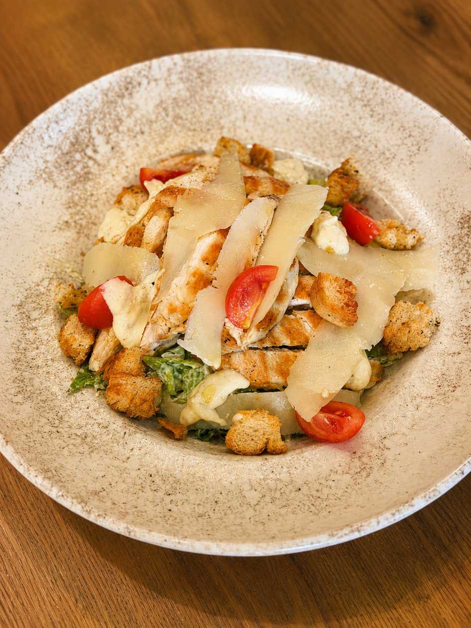 Salata Caesar Cu Pui (400g)