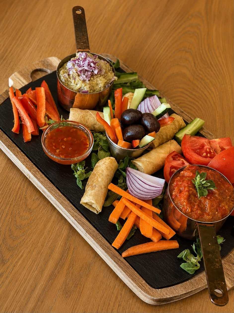 Platou Vegetarian - 2 Persoane (700g)