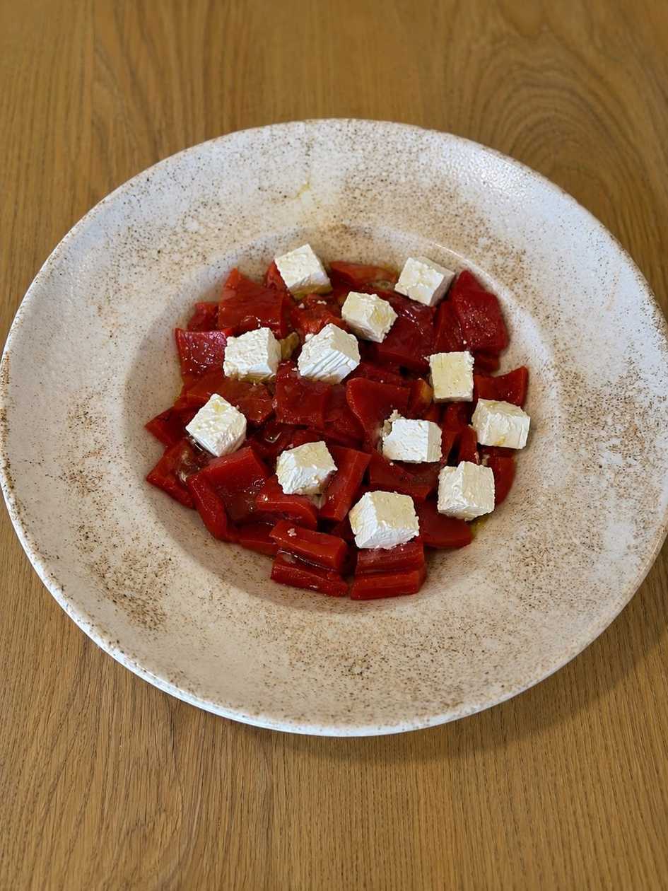 Salata Ardei Copt Si Feta (280g)