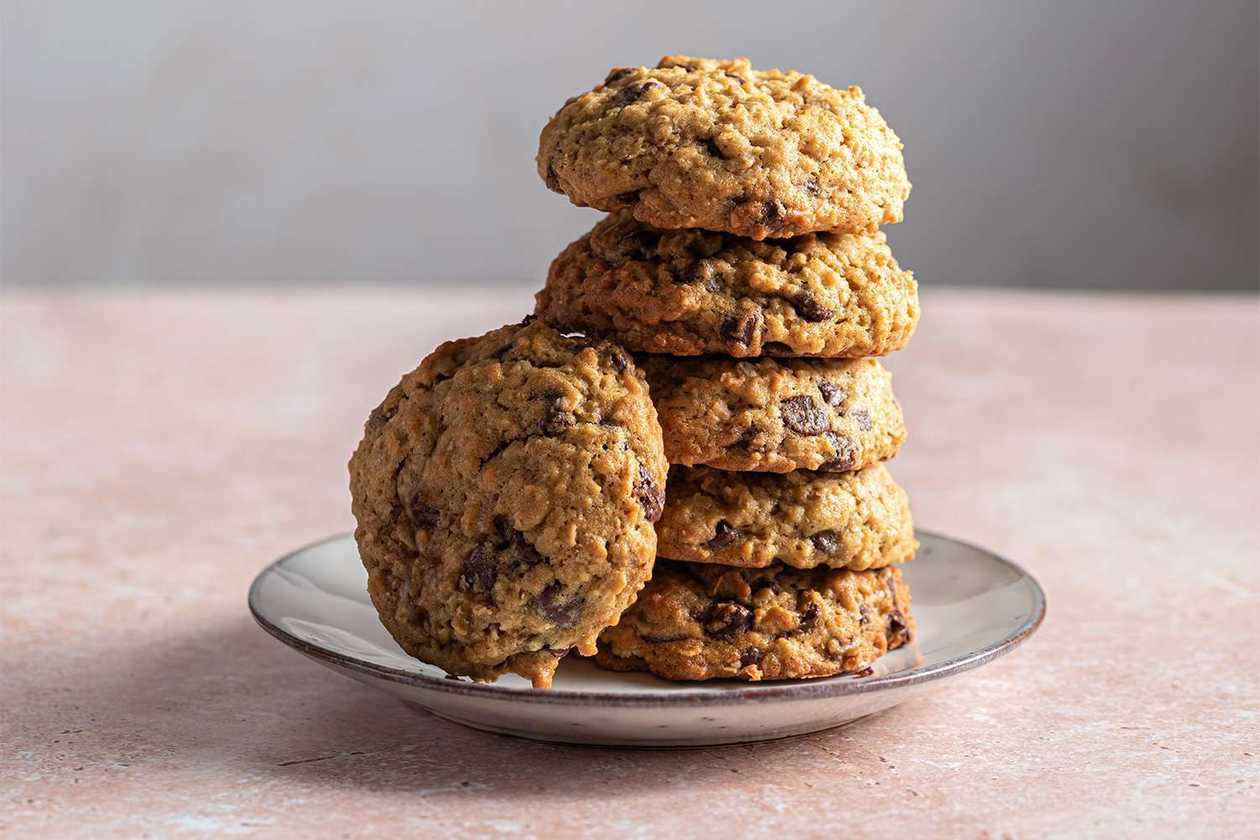 Oat & Chocolate Cookie
