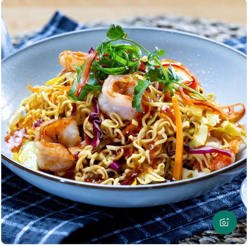 Taitei cu creveti ( Mỳ xào tôm)