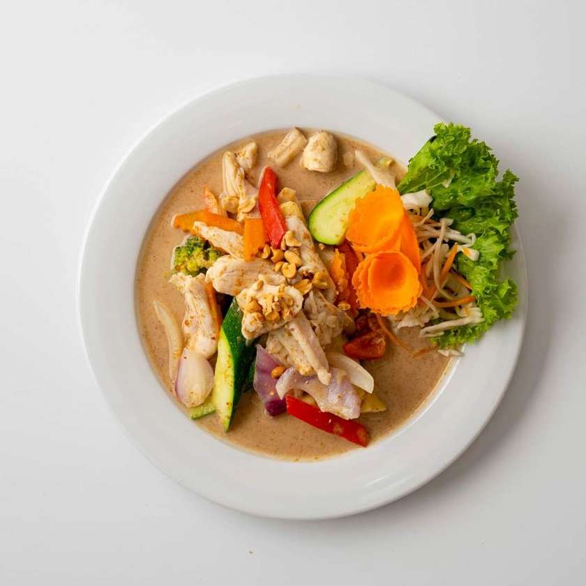 Chicken and Mixed Vegetables with Adasidou Sauce + Rice 400g