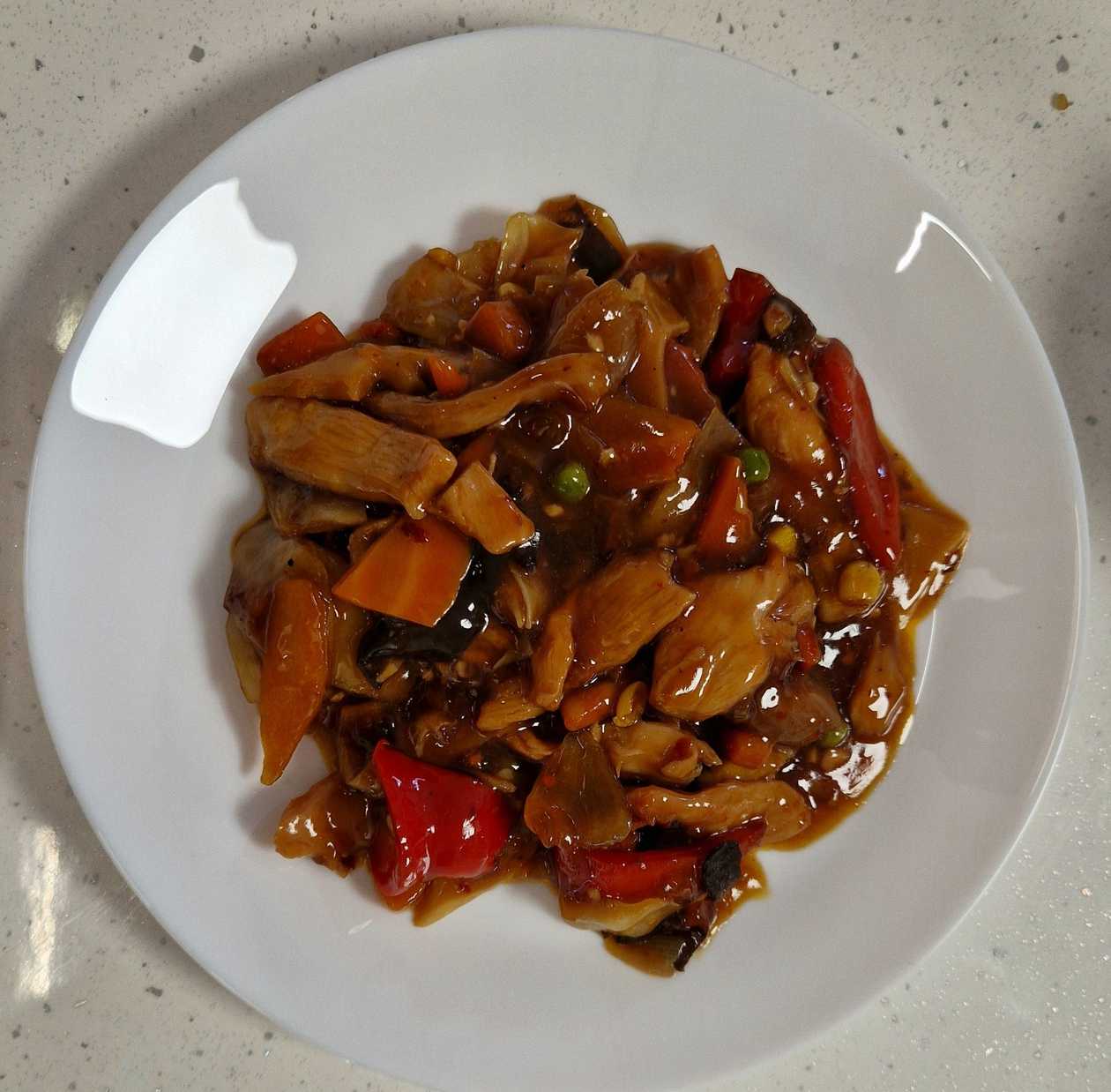 Chicken kungpao with toasted noodles