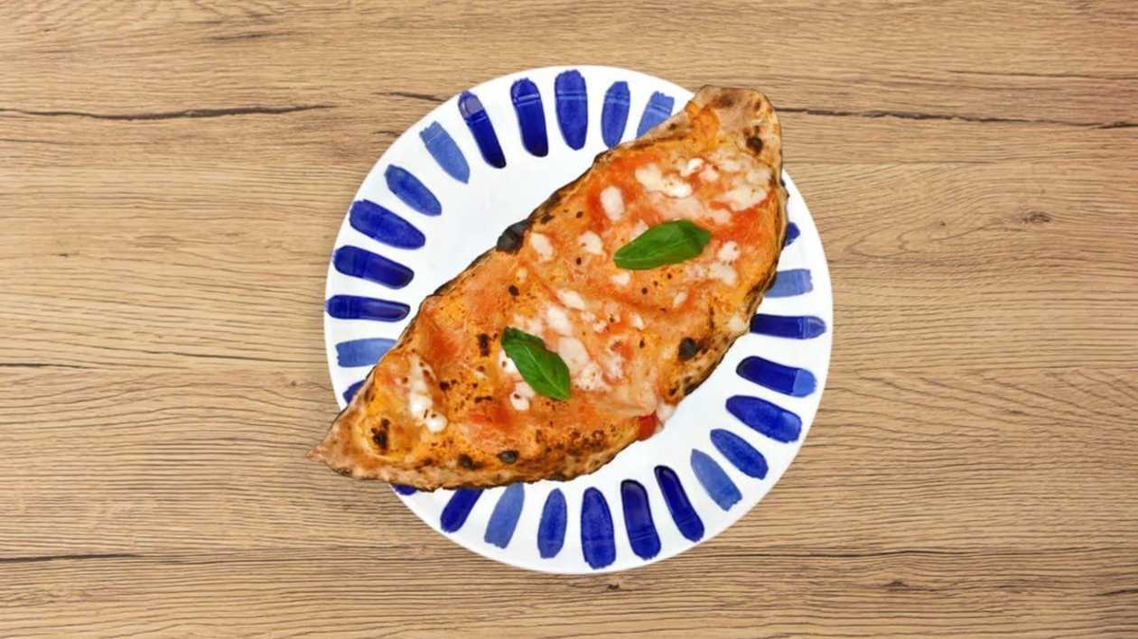 Calzone Con Salame