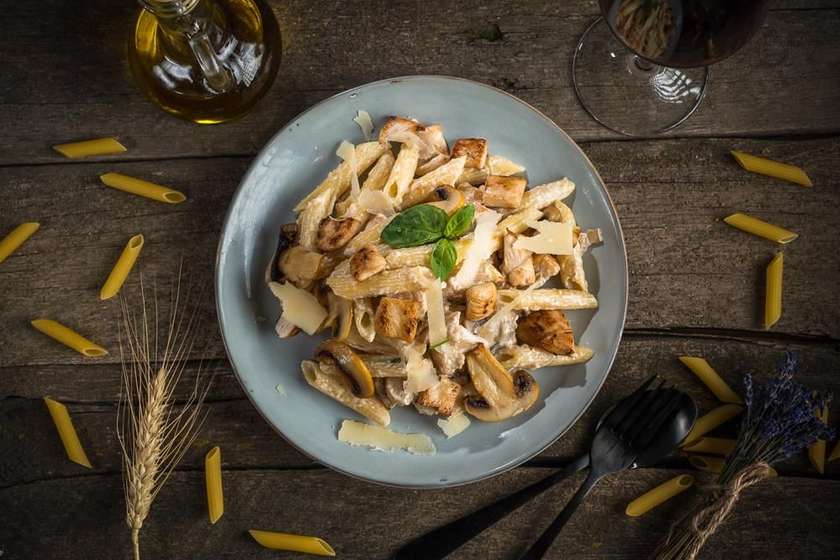 Pasta Pollo e funghi