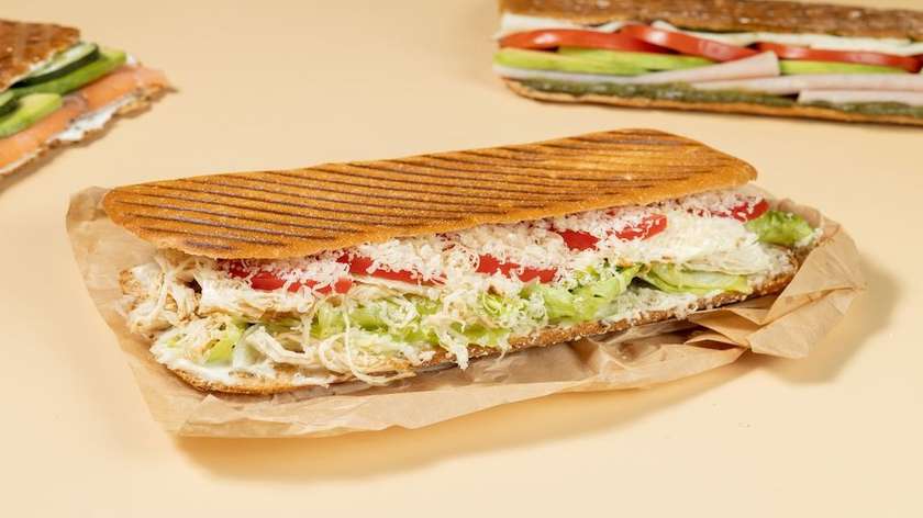 Caesar Sandwich - 433 kcal