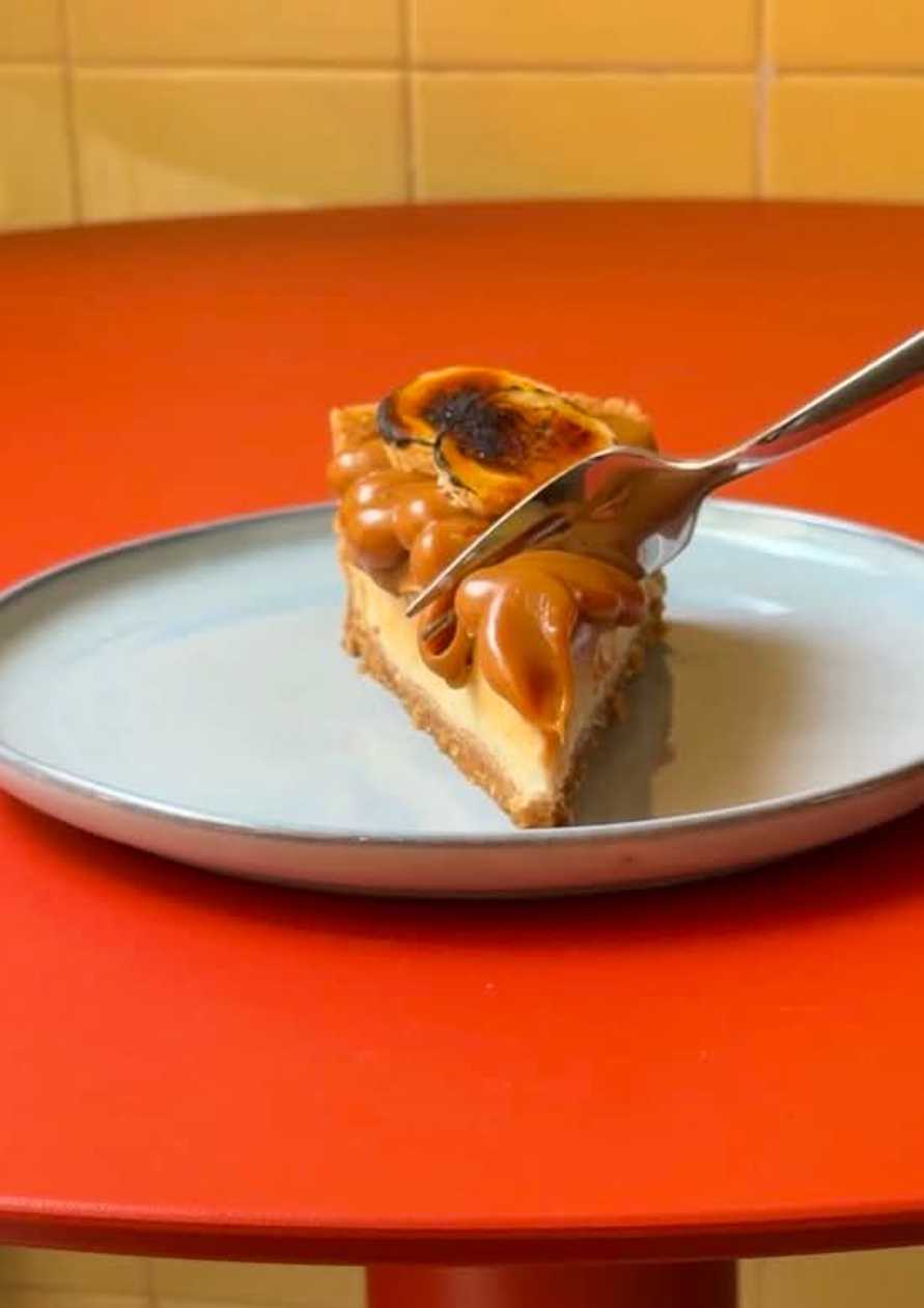 Cold Banana Cheesecake (Slice)