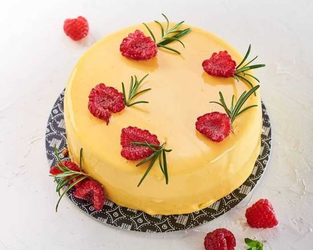 Tort mango i marakuja