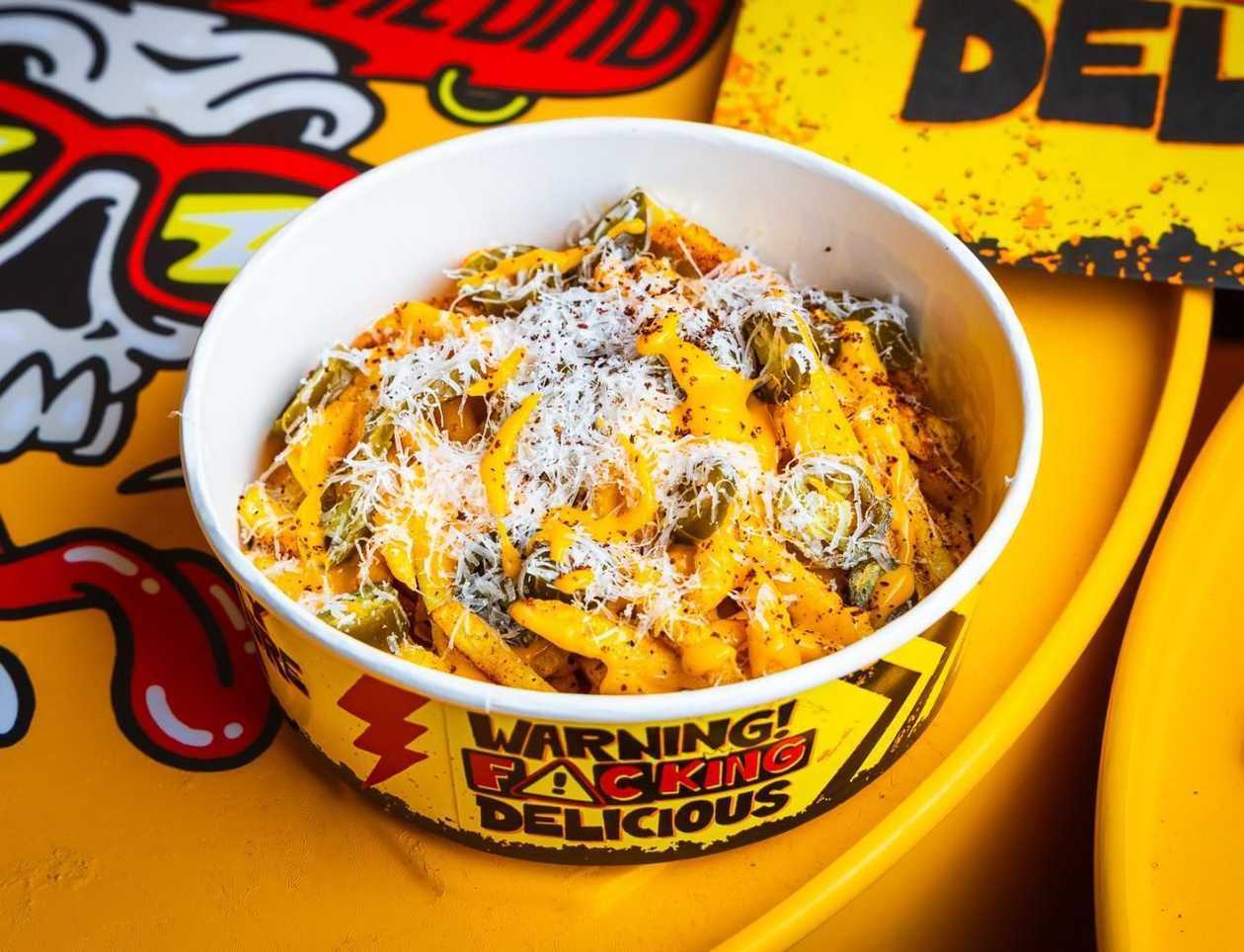 FRIES CHEDDAR & JALAPEÑO