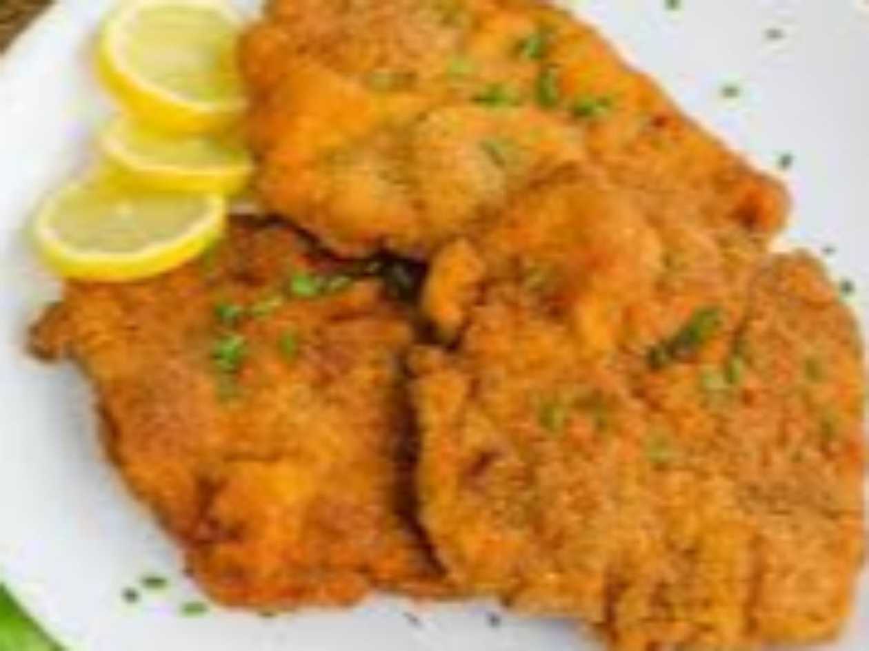 150g Smažené kuřecí řízečky, pečivo