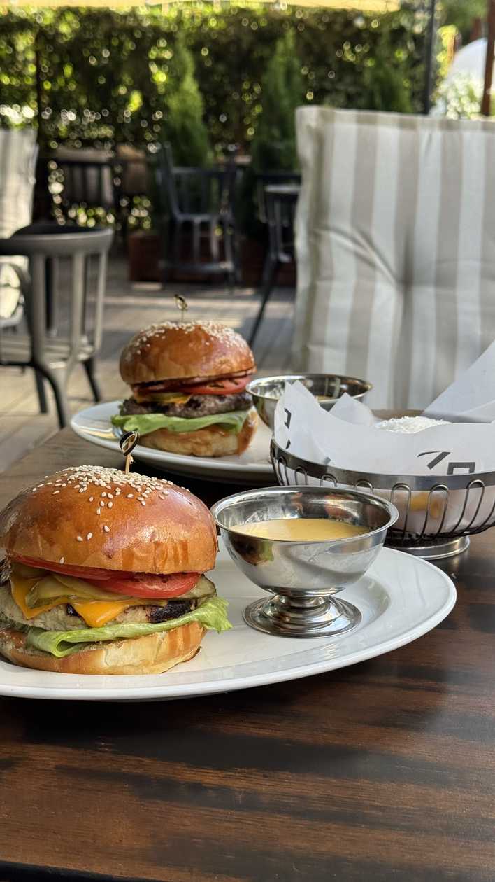 Burger Box Deluxe