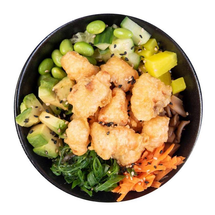 Poke Bowl s lososem v tempuře 500g