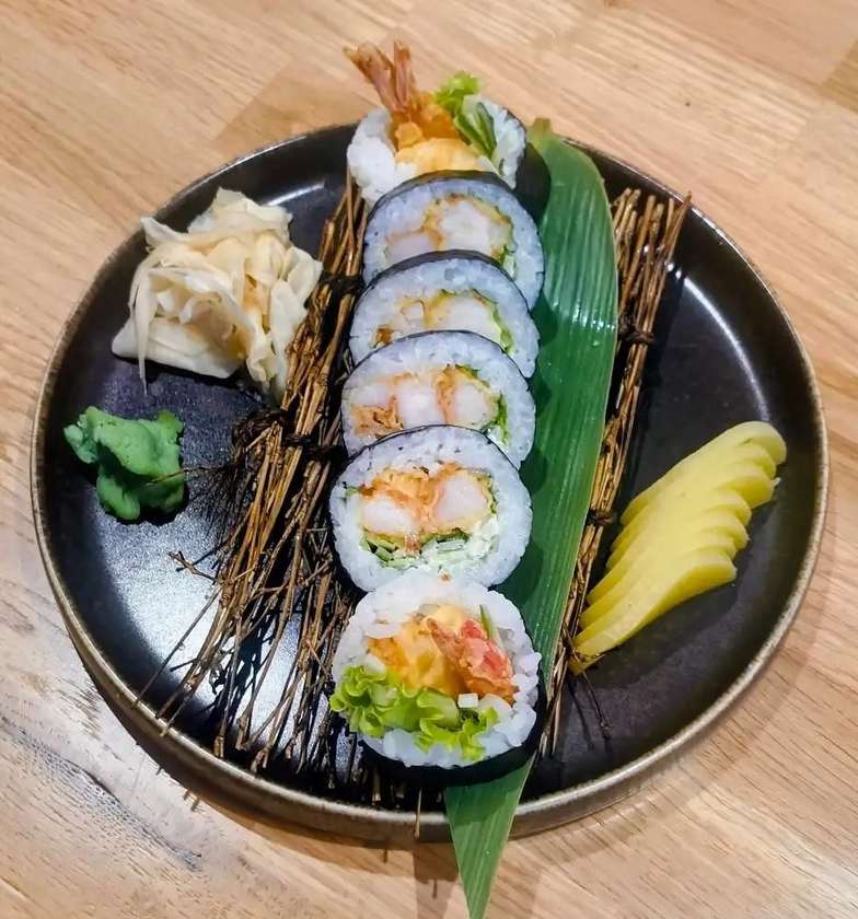 Maki z krewetką w tempurze
