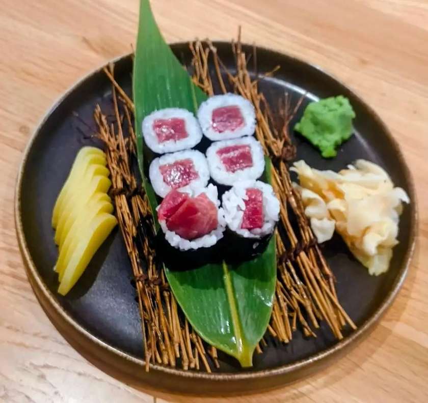 Hoso maki z tuńczykiem
