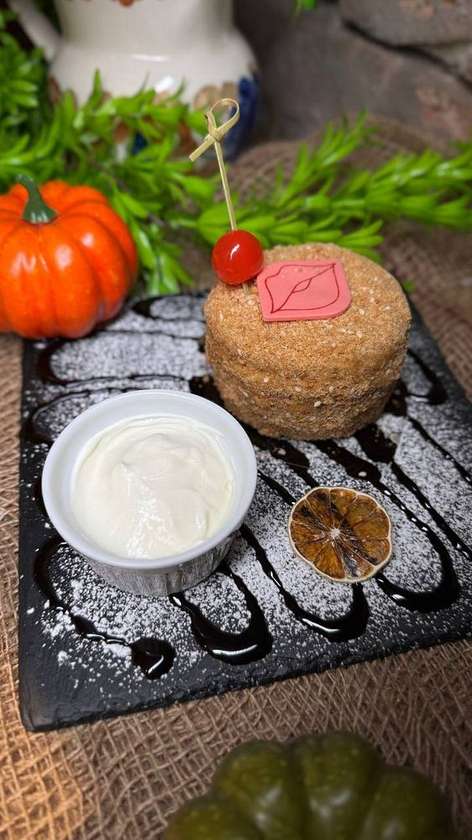 CACKE "MIODOVIK''