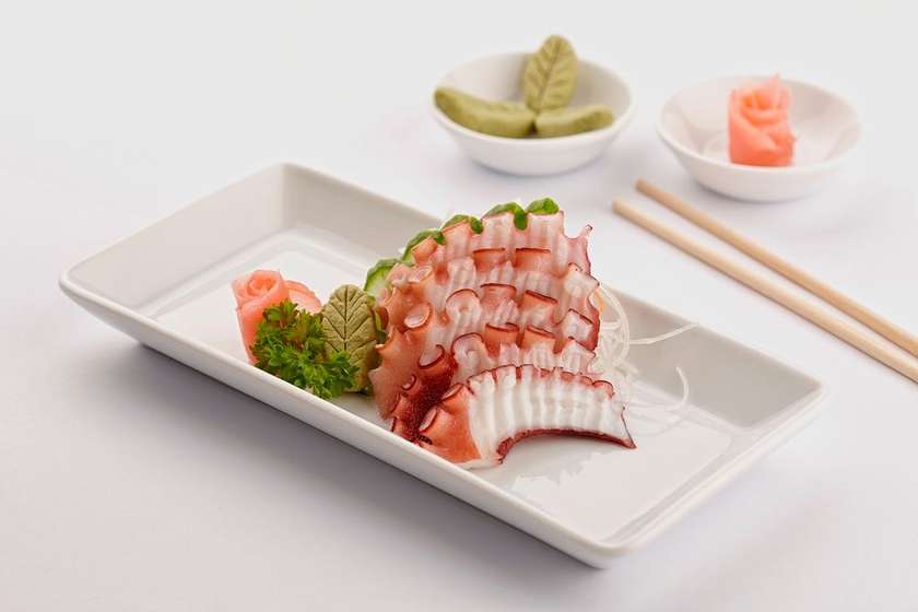 Tako sashimi