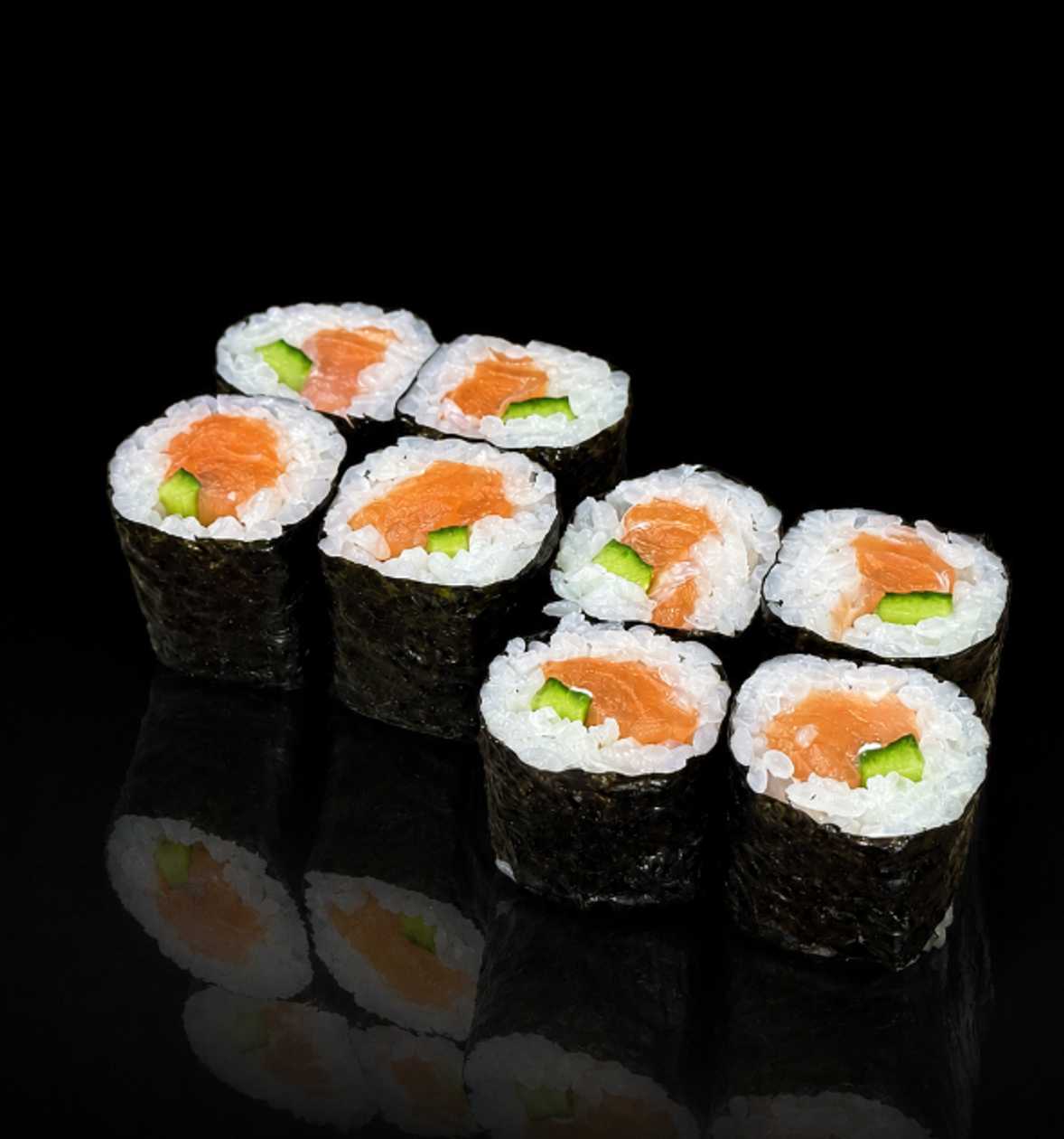 Salmon and Cucumber Hosomaki