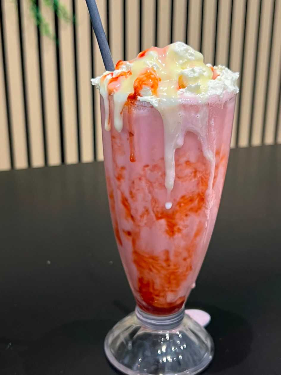 STRAWBERRY NEVADO/  NEVADO DE FRESA