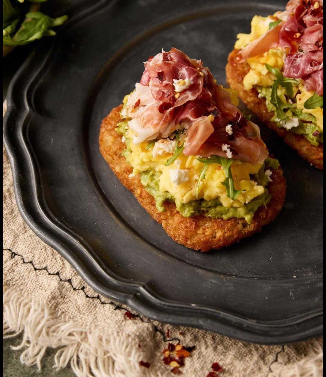 Happy Eggs with Prosciutto