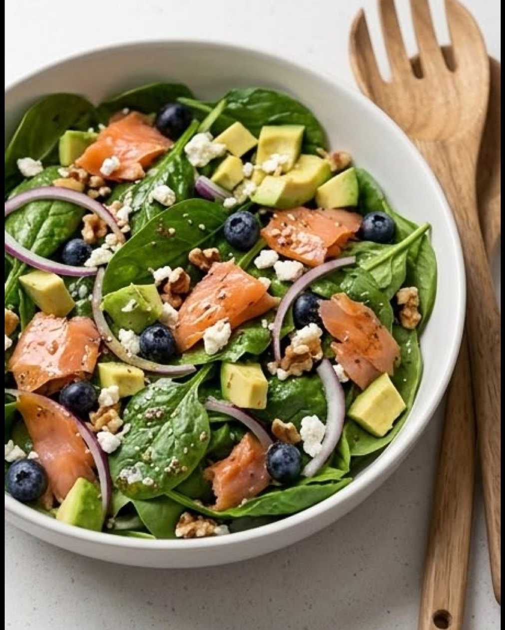 Smoked salmon salad