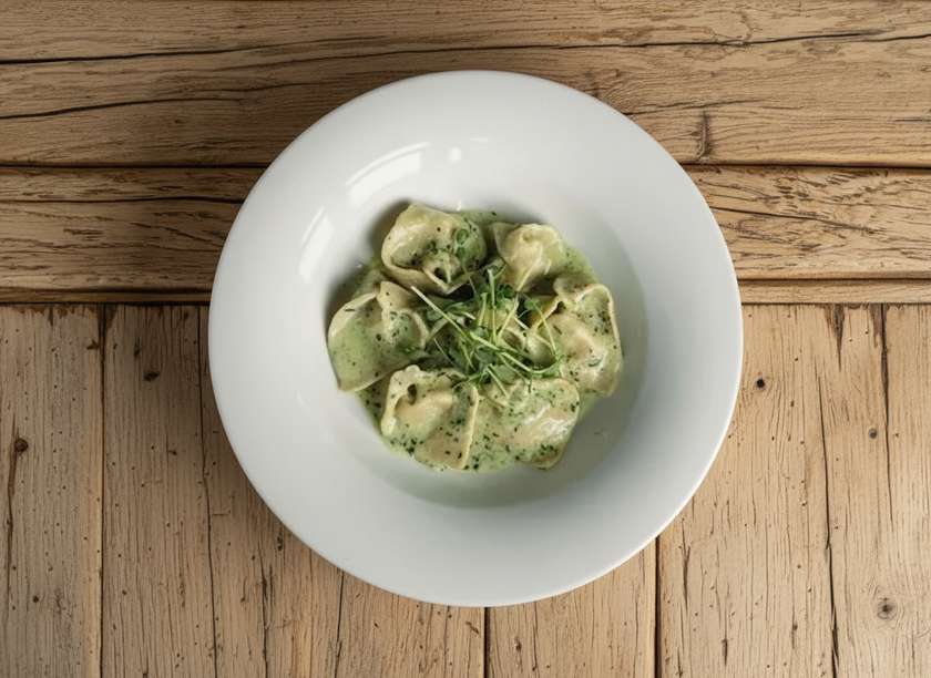 Kapelachi with chicken and mushrooms