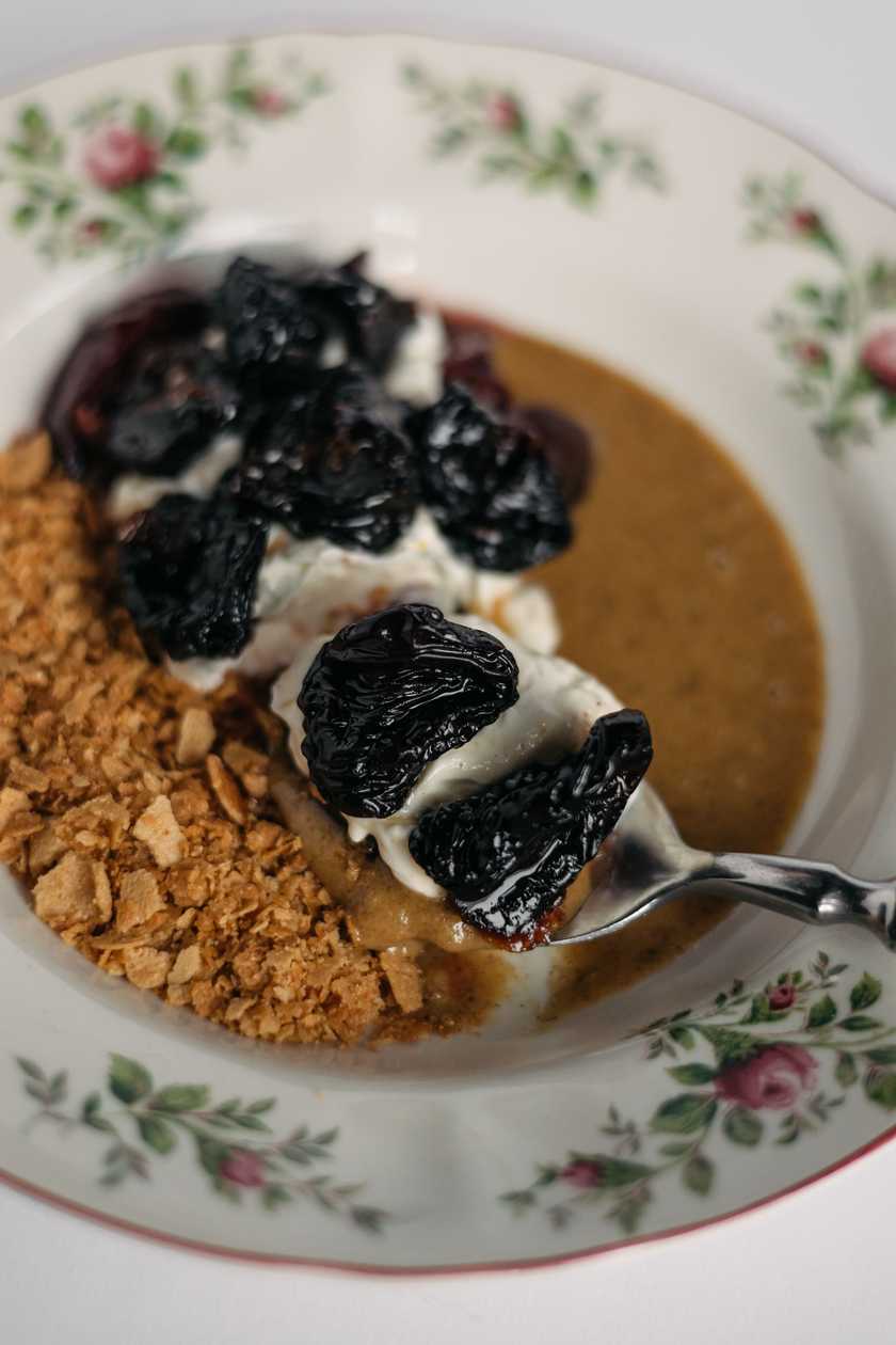 Koziiv aged smoked-mashed plums with Labneh cheese and nut praline