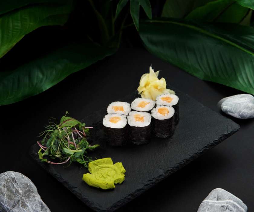 Salmon Maki