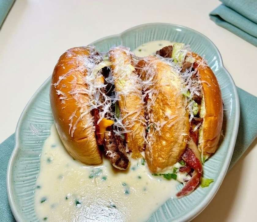 Garlic Parmesan Dipped Burger