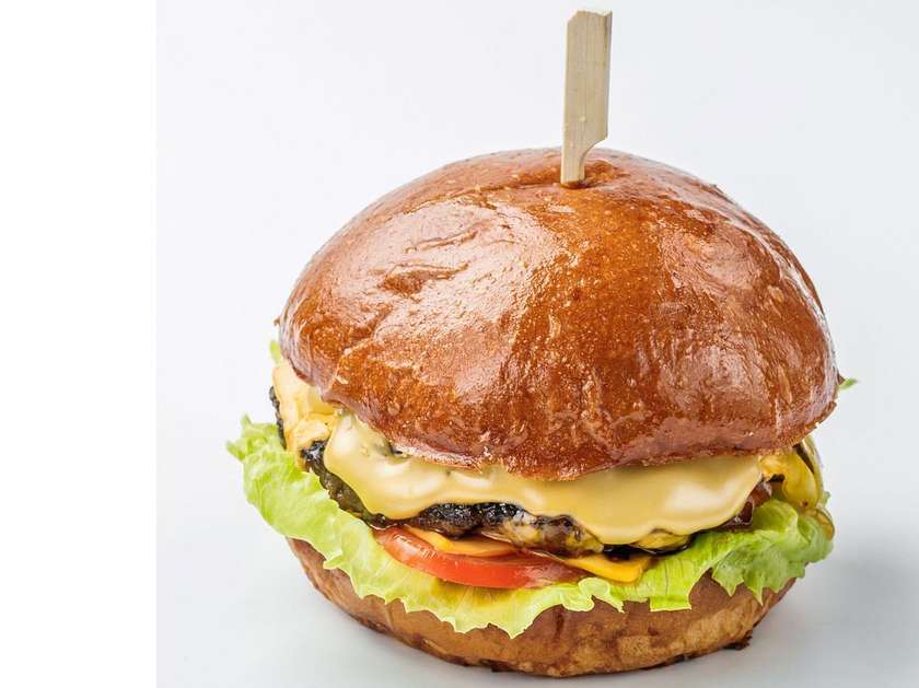 EXTRA CHEESEBURGER