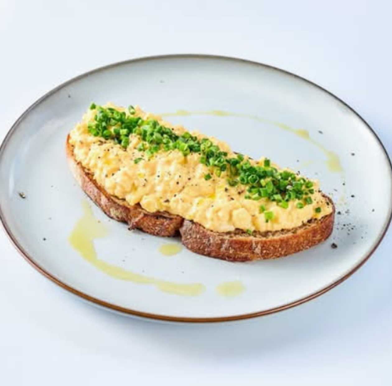 Scrambled Eggs Toast