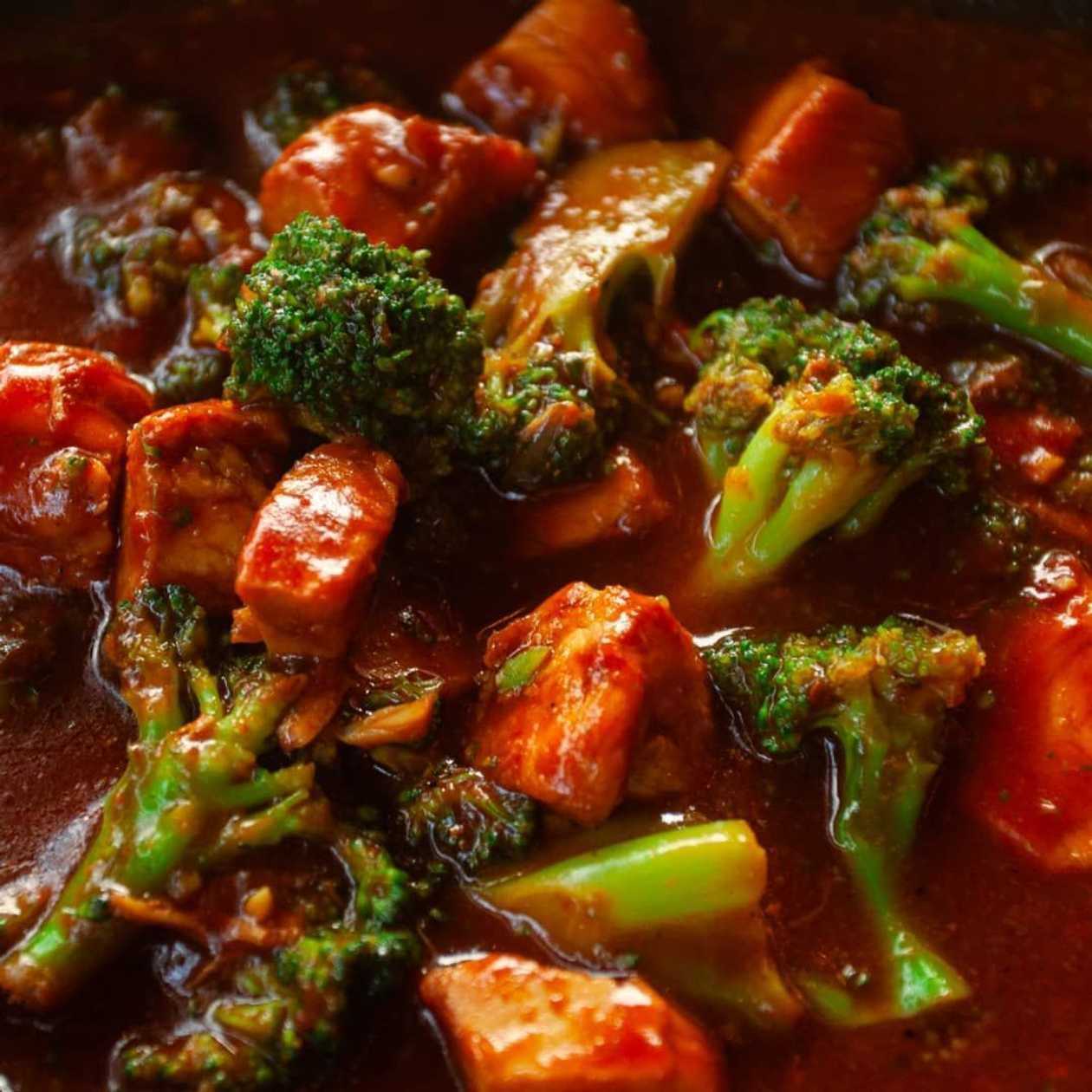 Pork in Broccoli