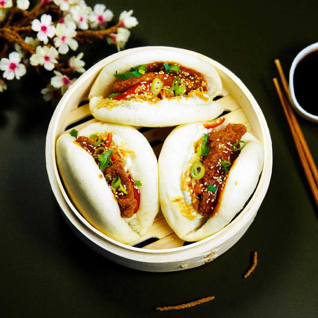 CLASSIC CRISPY CHICKEN BAO