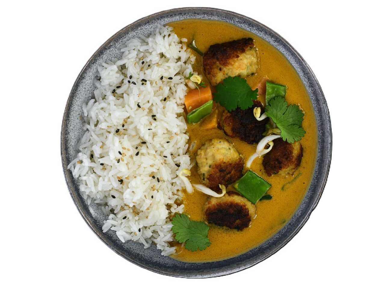 Chicken Meatballs Yellow Curry