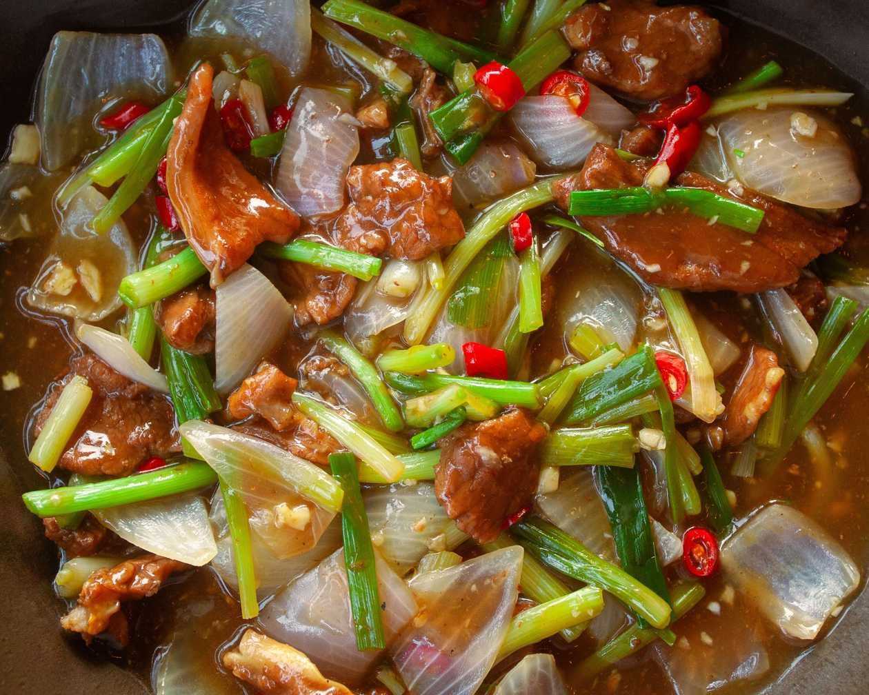 Beef in Chilli Ginger Garlic Sauce