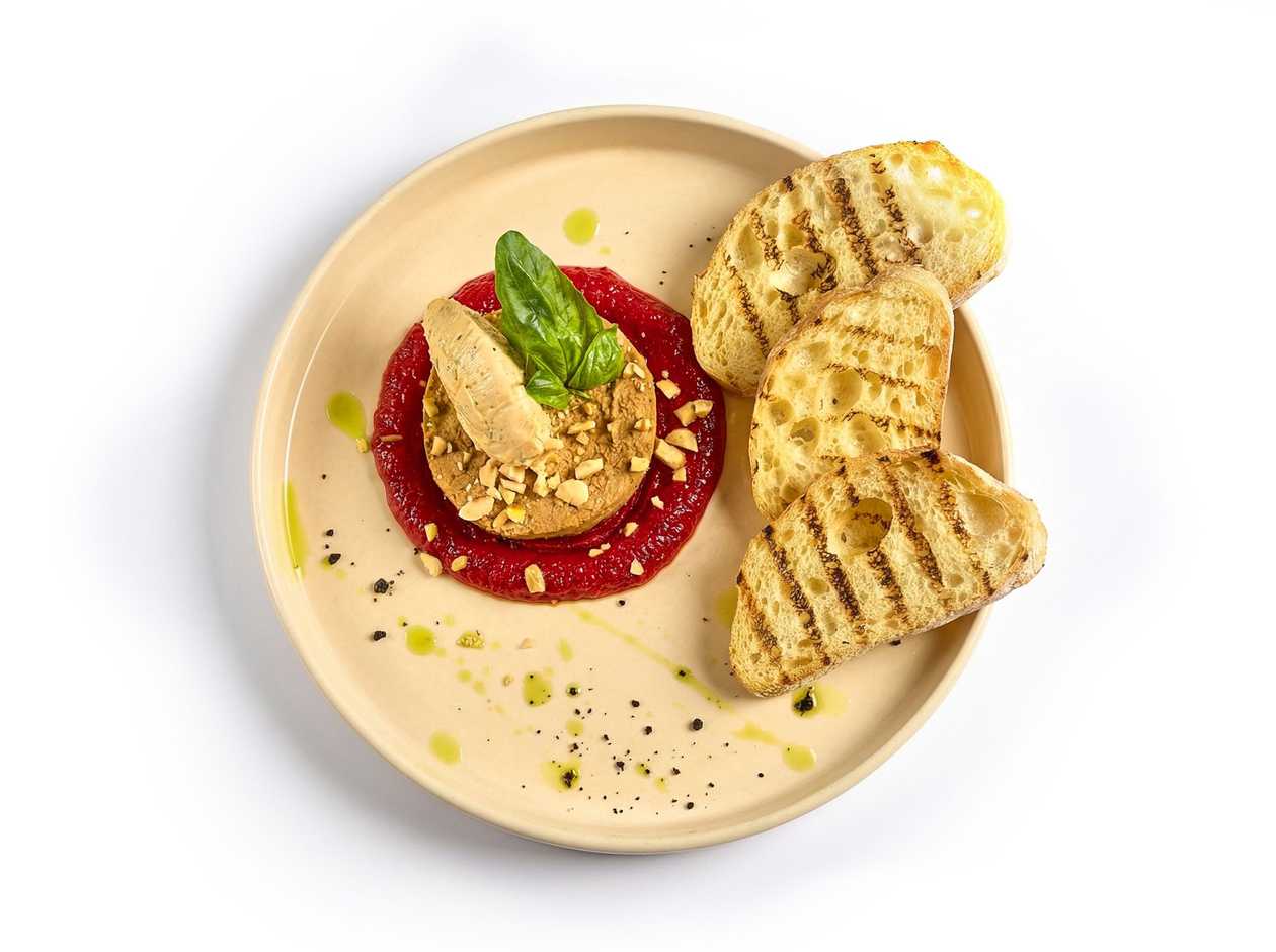 Chicken liver pâté with cornel marmalade and toast (200g)