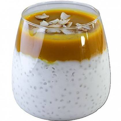 Kokosový tapiokový puding