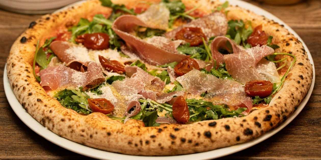 CRUDO su rucola