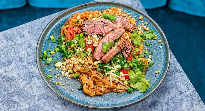 PAD THAI WITH BEEF