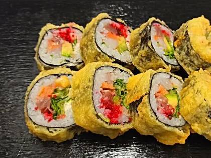 Tempura Futomaki with Mango