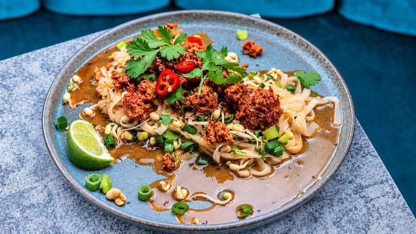 PAD THAI WITH VEGAN NDUJA (V)