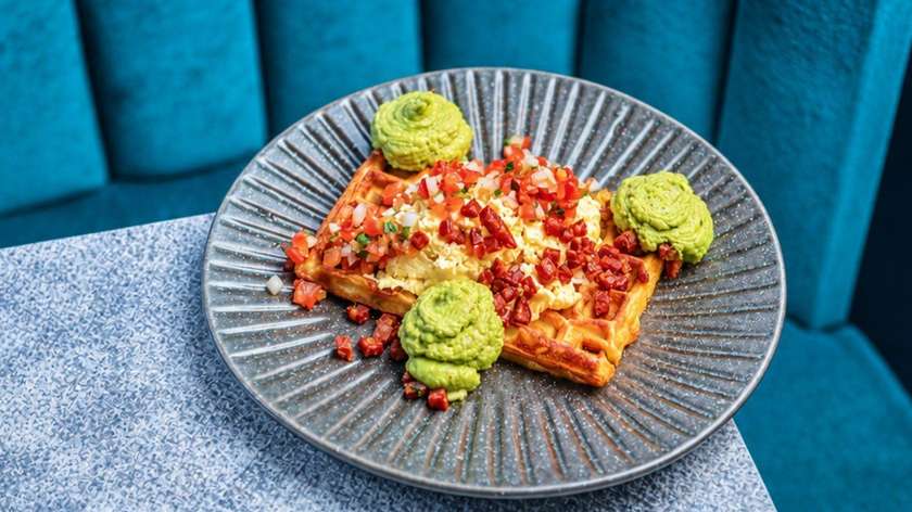 BELGIAN WAFFLE WITH SCRAMBLED EGGS AND CRISPY DIAVOLA SALAMI