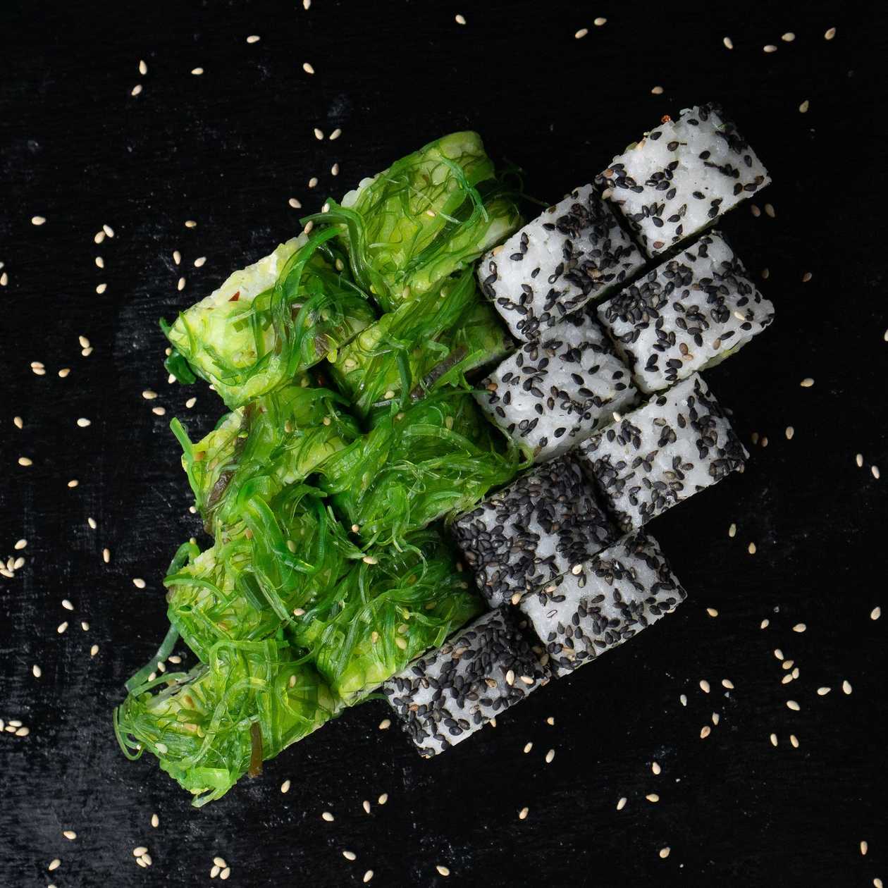 N25. Vegetarian Sushi Set (16 pcs)